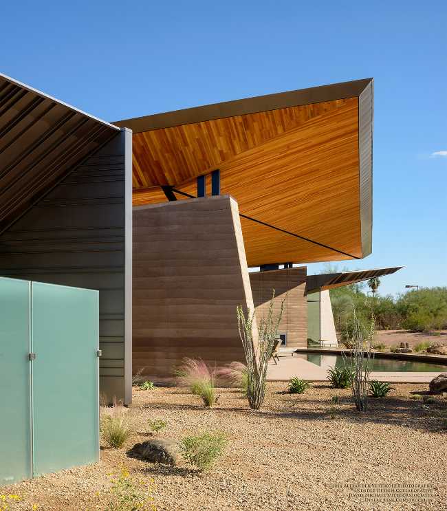 Playful collection of organic shapes in the desert: Dancing Light Residence