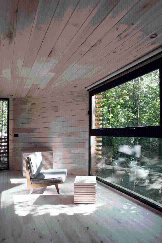 ¿Darle valor a un roble centenario? Origin, el trajesartorial de madera cosido alrededor del árbol