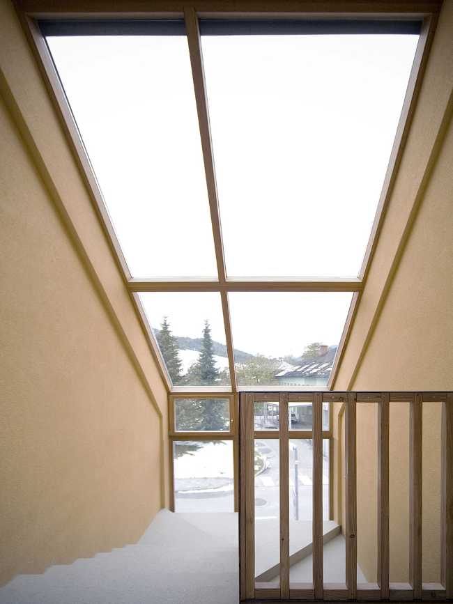 Alpine Sky Apartments, association de bois et de métal pour le complexe touristique en haute altitude