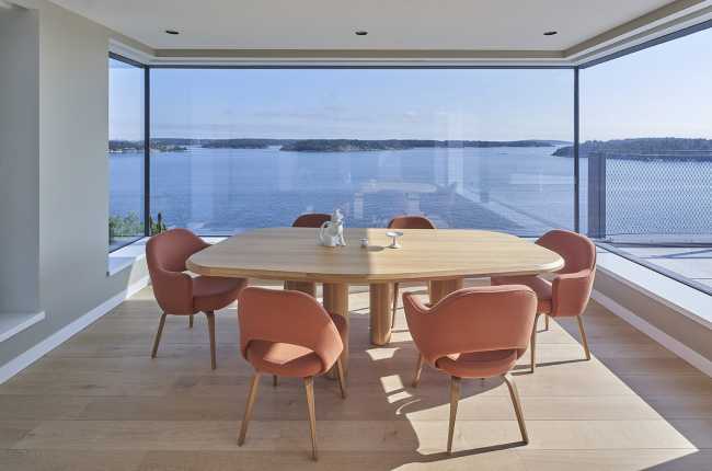 Villa Sagalid, the villa with ceramic walls that look as if they were painted by hand