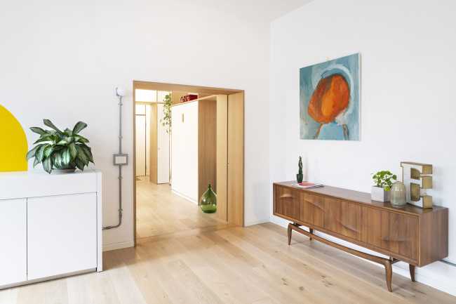 Mexico and Clouds. Bright colors, vintage pieces and custom furniture for a youthful and refreshing accommodation