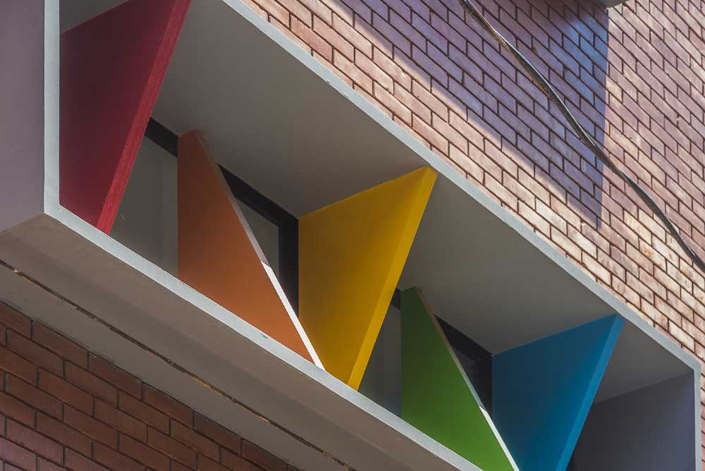 Urdaa School. A colourful, sustainable space to accompany children as they grow up