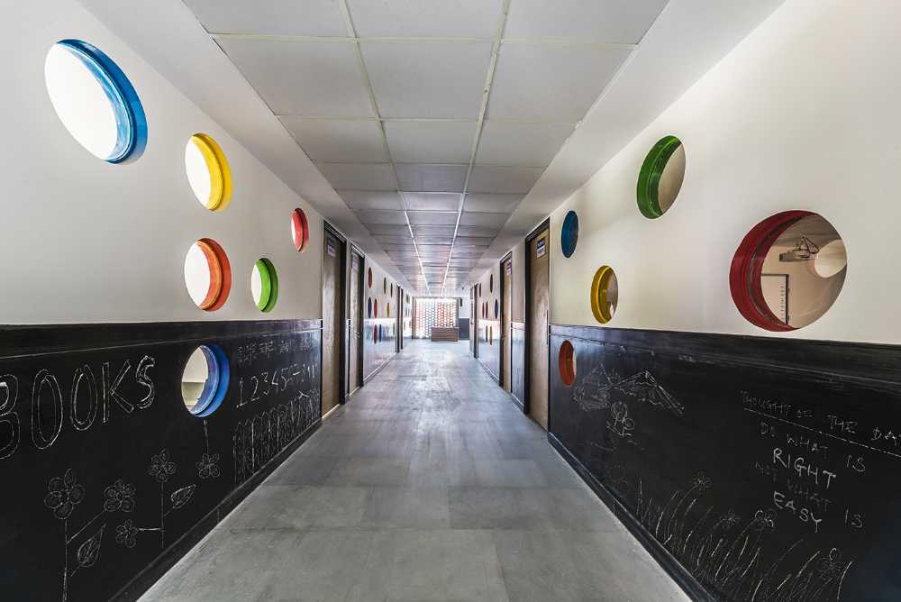 Urdaa School. A colourful, sustainable space to accompany children as they grow up