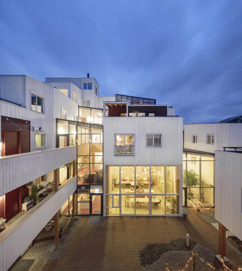 Vindmøllebakken, cohabitation sociale. Une architecture en bois qui met l'accent sur le partage.