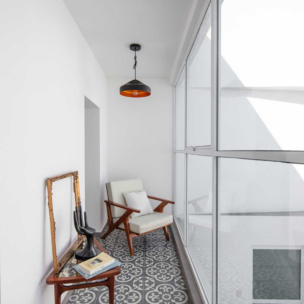 Mar Mediterráneo 34: a new materialityregeneratestheeclectic French-stylespaces