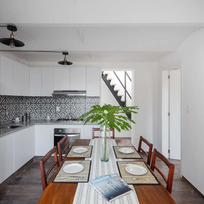 Mar Mediterráneo 34: a new materialityregeneratestheeclectic French-stylespaces