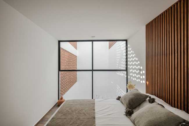 Mar Mediterráneo 34: a new materialityregeneratestheeclectic French-stylespaces
