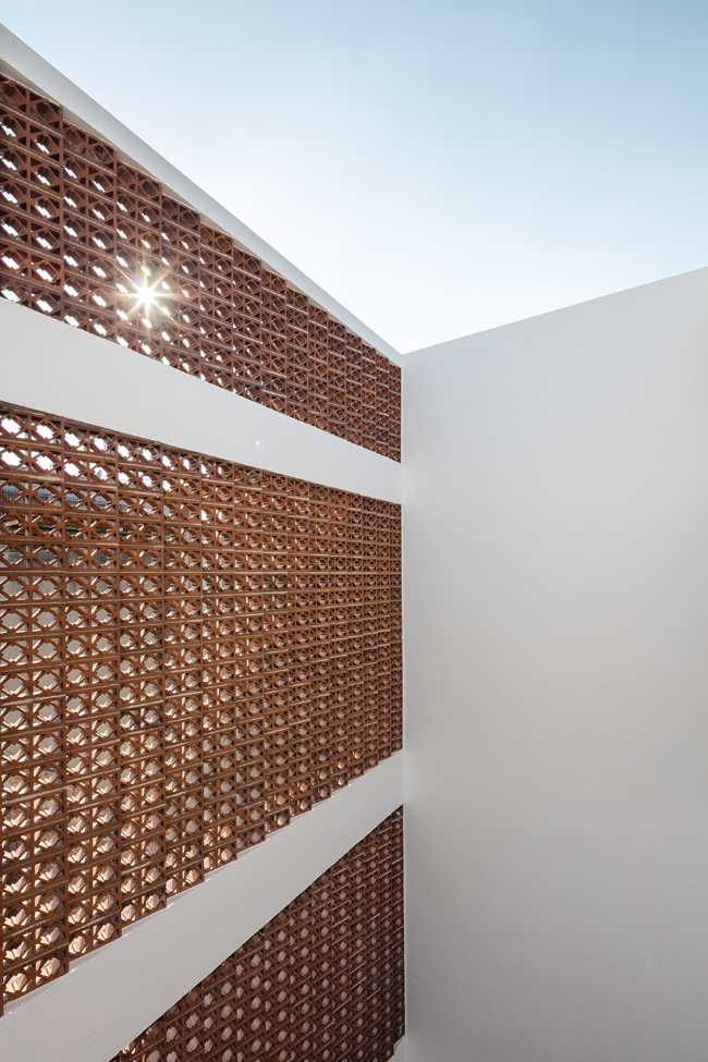 Mar Mediterráneo 34: a new materialityregeneratestheeclectic French-stylespaces