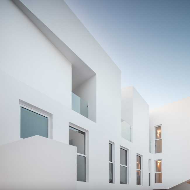 Mar Mediterráneo 34: a new materialityregeneratestheeclectic French-stylespaces