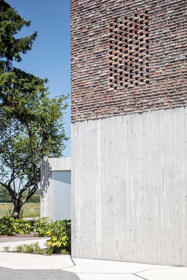 House DeDe: a soul inherited from the past that leaves room for the contemporary