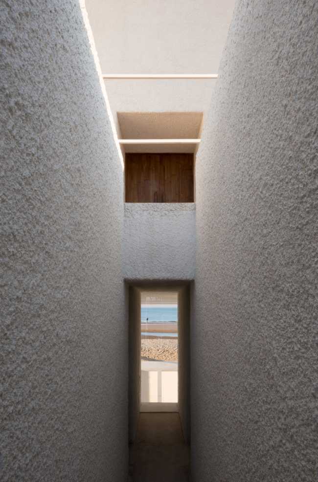 La Chapelle du Rivage est un cadeau séculaire de l'océan reposant sur la plage