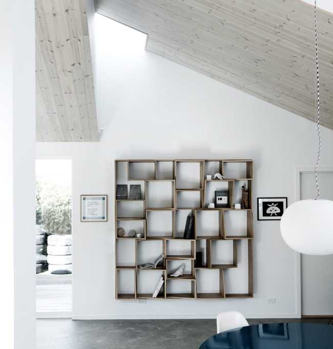 The nuances of Scandinavian natural light reflected in the Roof House interior