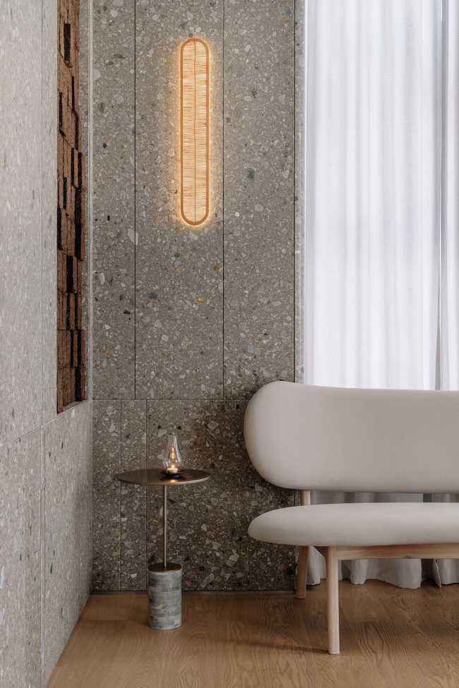 Interior design of the Lunar restaurant, an oasis of refuge from the frenzy