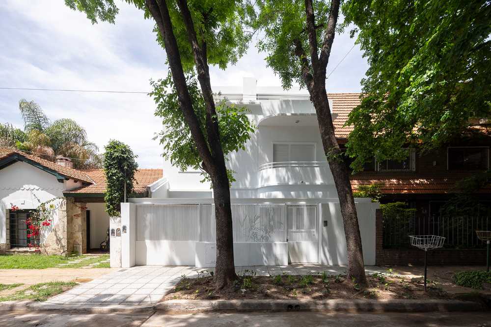 Leggerezza e freschezza della JI House emergono dalla scena architettonica argentina degli anni ’20