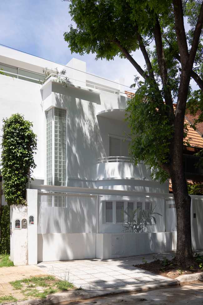Leggerezza e freschezza della JI House emergono dalla scena architettonica argentina degli anni ’20