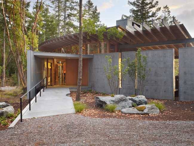 Suncrest Residence: architecture and design on Orca Island