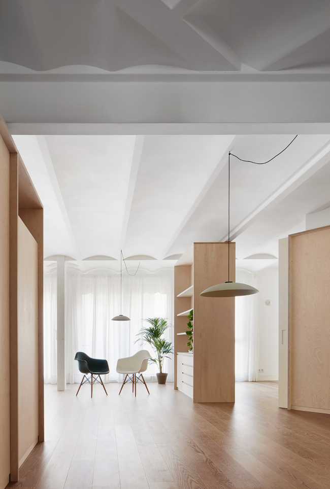 Ritrovare il senso e la bellezza degli spazi in un appartamento degli anni ‘70