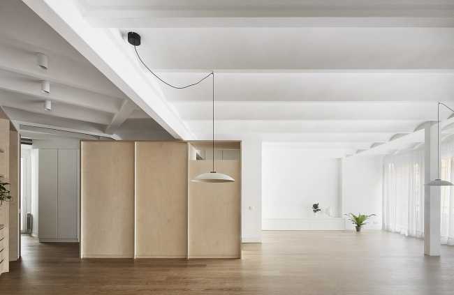 Ritrovare il senso e la bellezza degli spazi in un appartamento degli anni ‘70