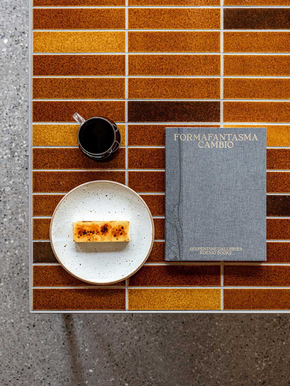 Blue Bottle Coffee Shibuya, design intérieur minimaliste et relaxant
