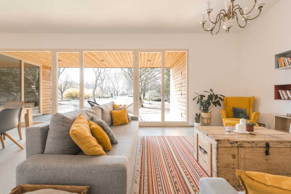 House in a Walnut Grove- minimalist living amidst nature