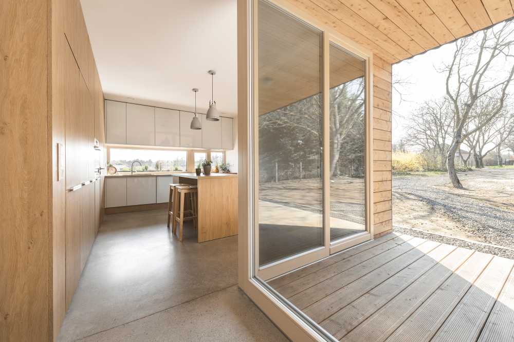 House in a Walnut Grove- minimalist living amidst nature