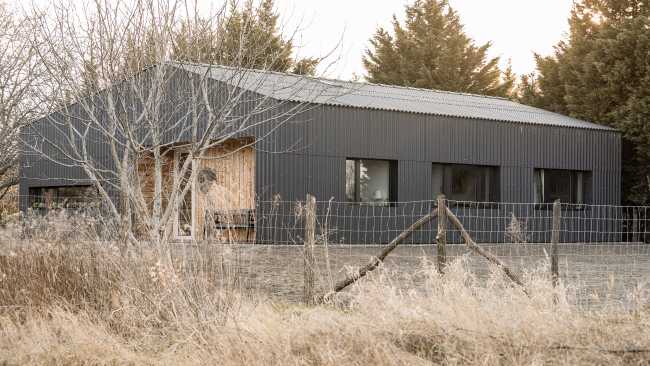 House in a Walnut Grove- minimalist living amidst nature