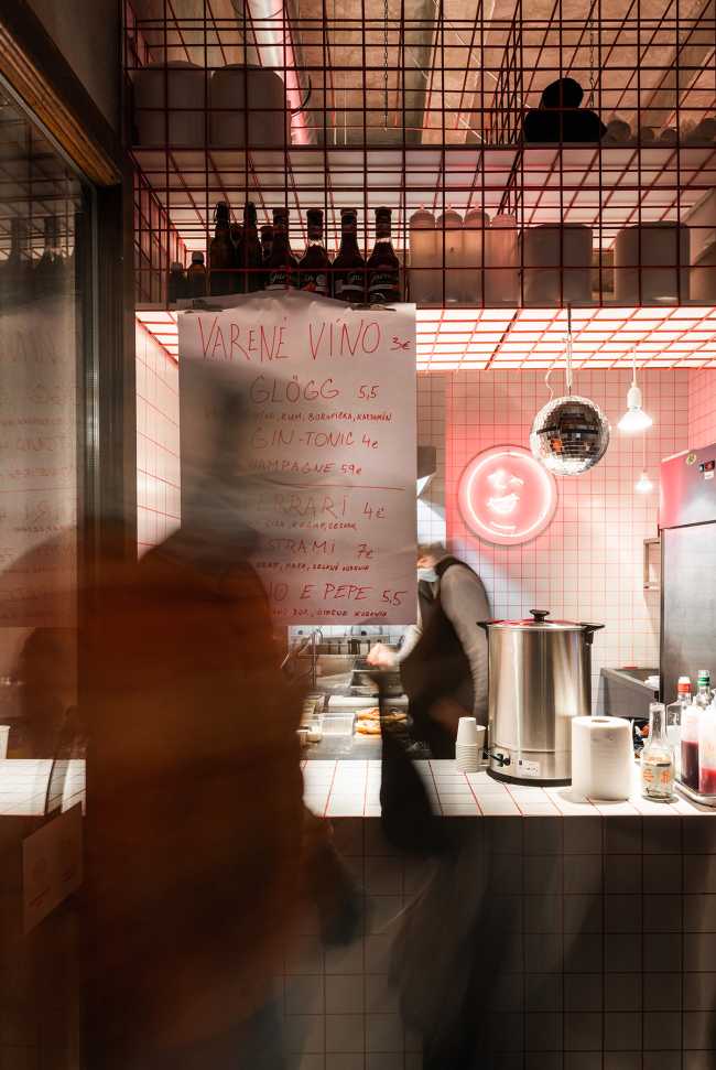 Langos Bar, Hungarian tradition in a street food key