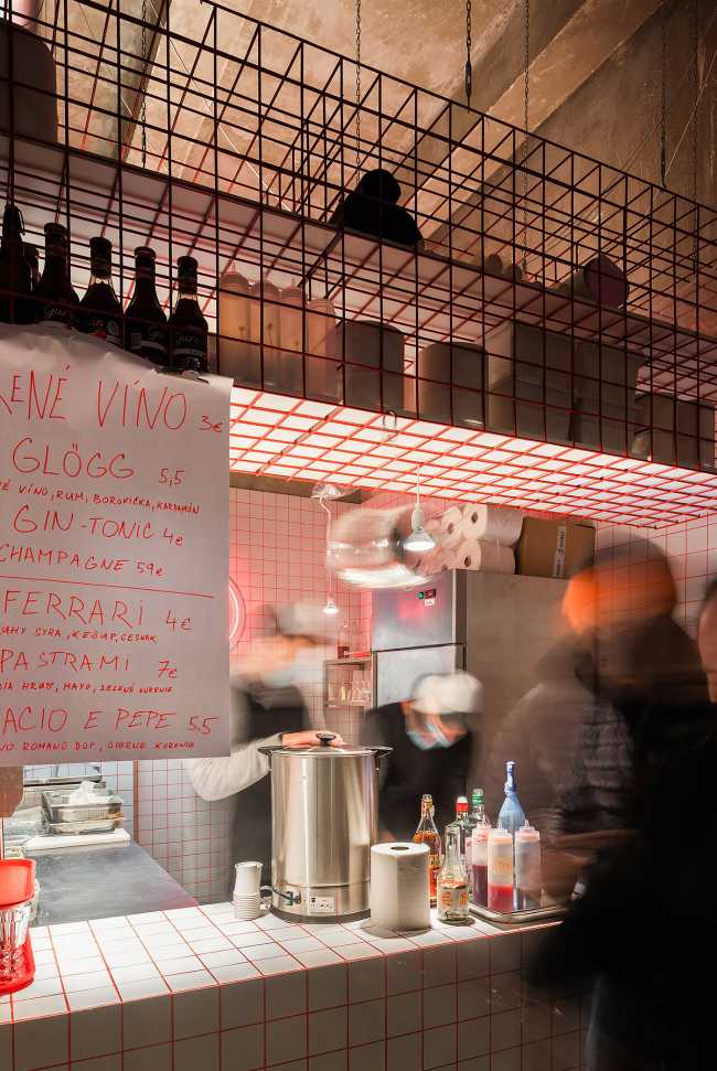 Langos Bar, Hungarian tradition in a street food key