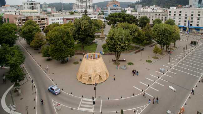 Un objeto extraño en el centro más concurrido de la ciudad: ¿qué hay detrás del Pabellón CCP?