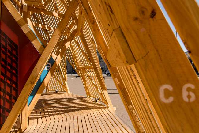 Un objeto extraño en el centro más concurrido de la ciudad: ¿qué hay detrás del Pabellón CCP?