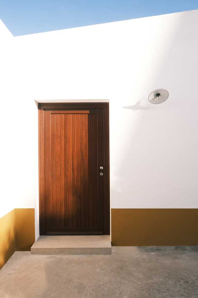 Can an architectural void become the heart of a house?
