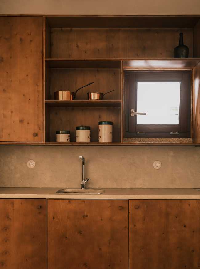 Can an architectural void become the heart of a house?