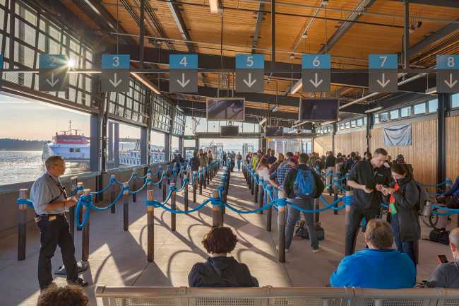 Il terminal dei traghetti di Colman Dock a Seattle