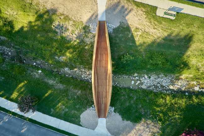 Dérive : le pont piétonnier innovant à Fort Worth au Texas