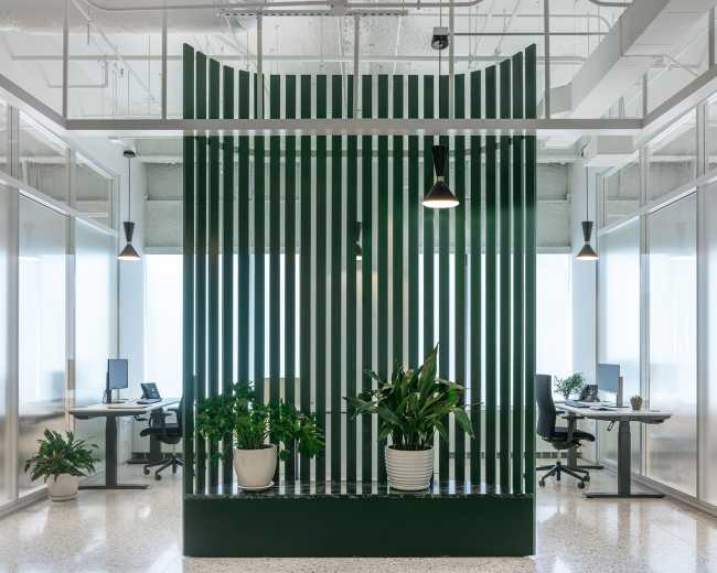 Consulado suizo de Chicago, el proyecto de diseño de interiores inspirado en la arquitectura orgánica de Otto Kolb.