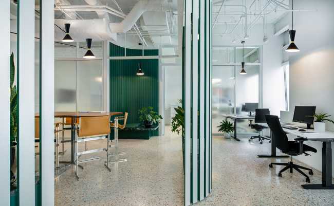 Consulado suizo de Chicago, el proyecto de diseño de interiores inspirado en la arquitectura orgánica de Otto Kolb.