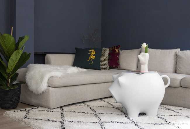 Table Sidepig. Forme et couleur pop pour une table basse ludique et emblématique