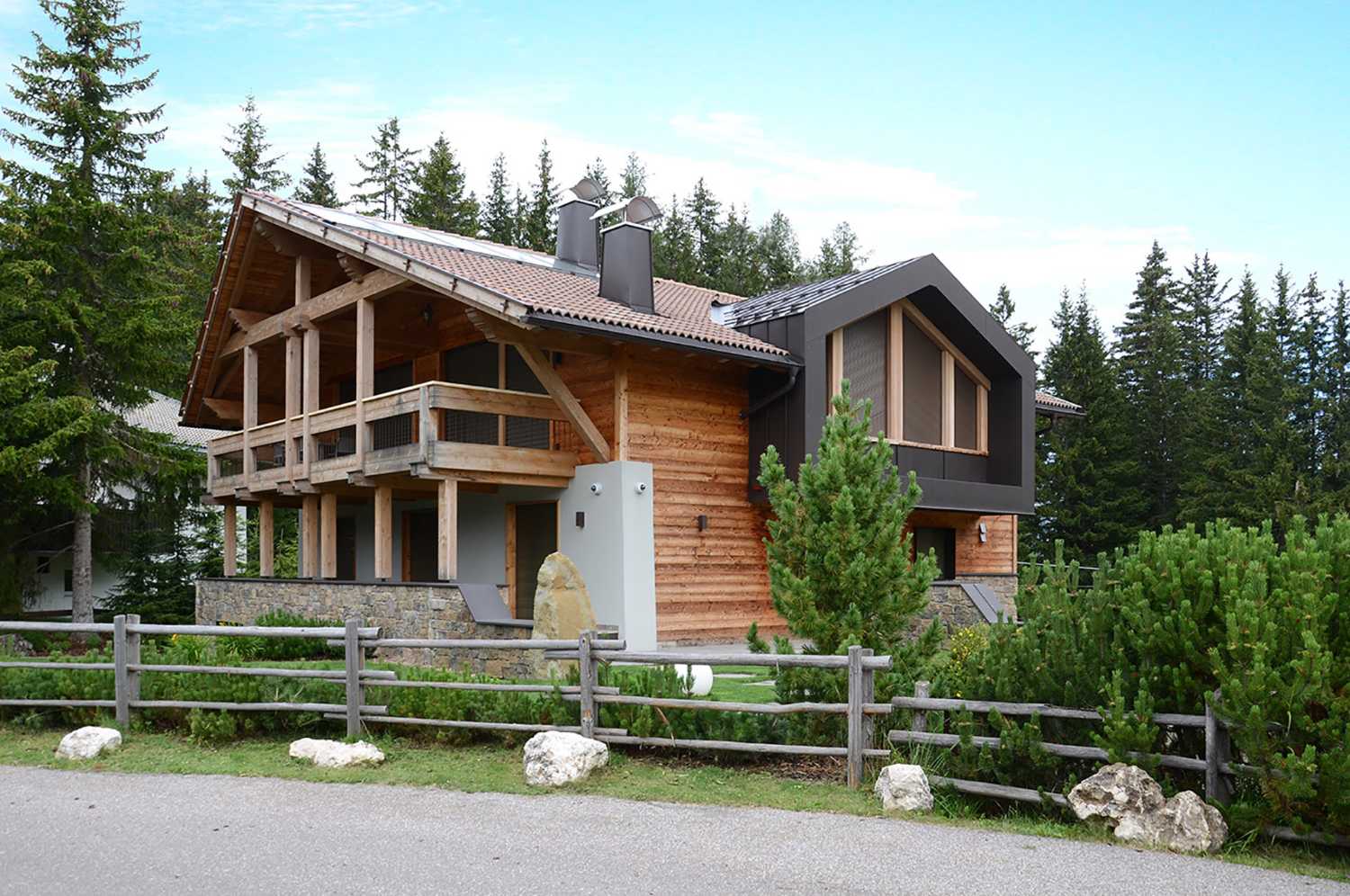 Un ''chalet de rêve'' intégré dans le magnifique paysage alpin. Chalet en pierre conçu en plein respect du genius loci