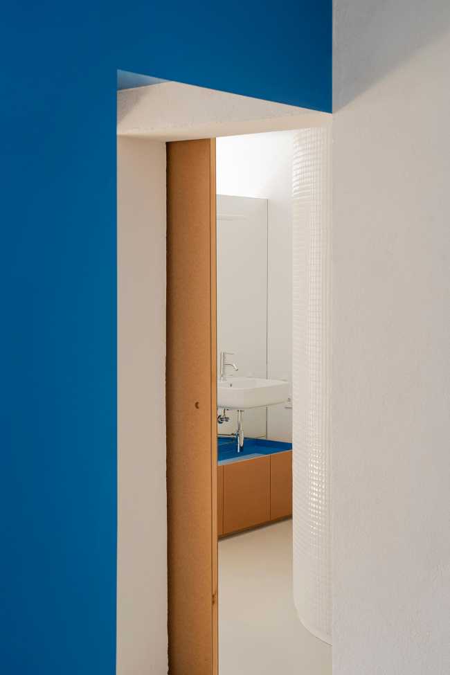 NN06: what if objects were the leading players in a renovation?