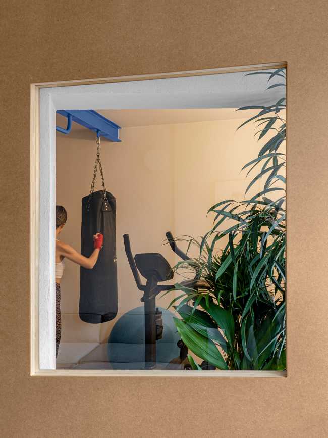 NN06: what if objects were the leading players in a renovation?