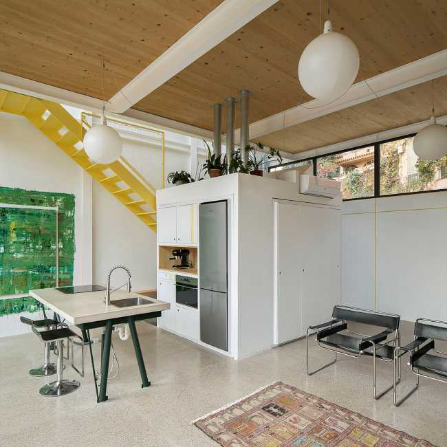 Giallo e metallo elementi distintivi di Casa Collumpio