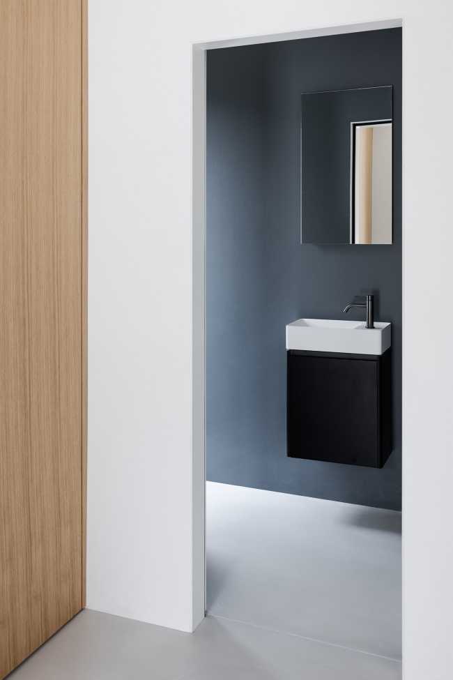 One structure, two dwellings, a stylish and elegant design