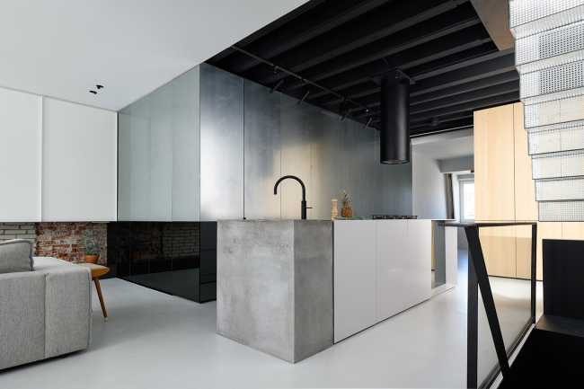 Amsterdam loft, volumi architettonici minimal