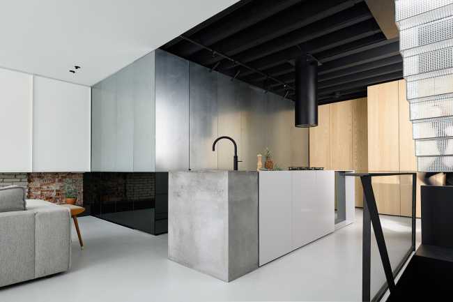 Amsterdam loft, volumi architettonici minimal