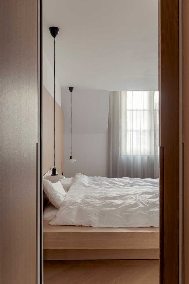 A casa lontano da casa: Nicolai Paris