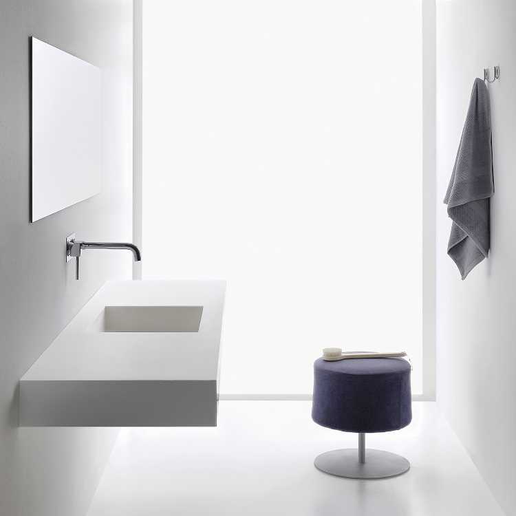 Lo spazio bagno diventa esclusivo grazie a soluzioni su misura e di design