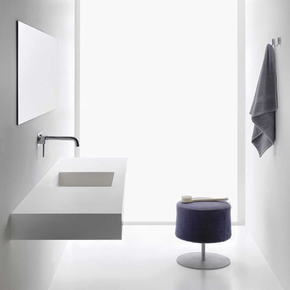 Lo spazio bagno diventa esclusivo grazie a soluzioni su misura e di design