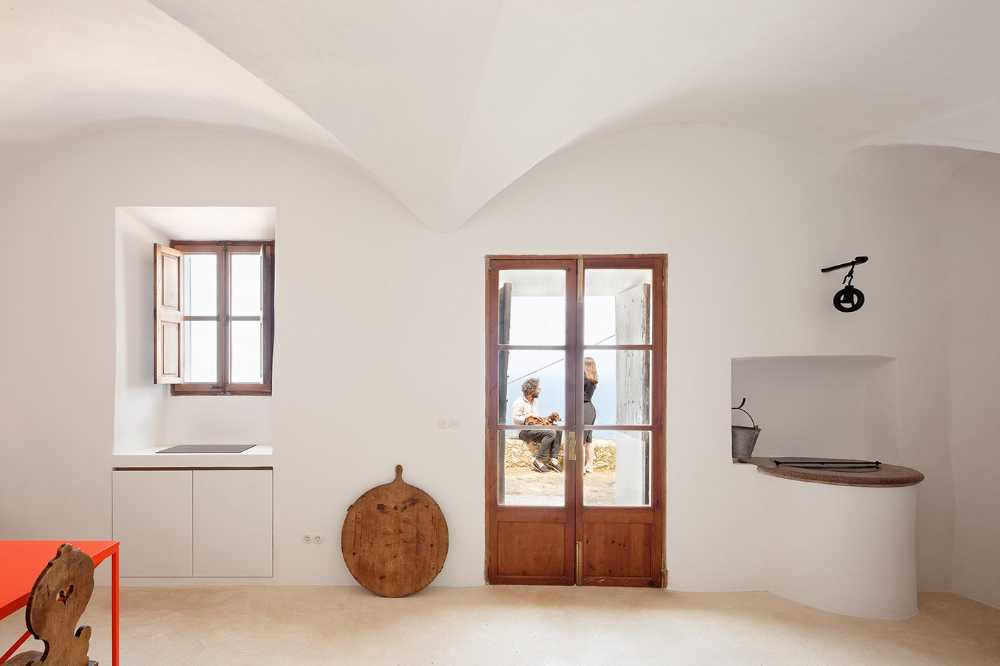 Ca’n Rei Townhouse, l’architettura tradizionale letta attraverso una lente contemporanea