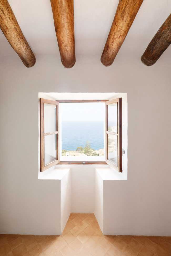 Ca’n Rei Townhouse, l’architettura tradizionale letta attraverso una lente contemporanea