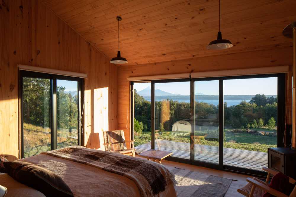 Juego de formas y alturas diferentes para el interior de Casa AM